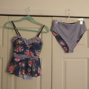 Cupshe Reversible Highwaisted Bathing suit set